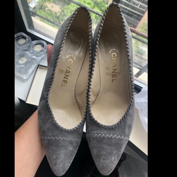 Vintage Chanel Gray Suede 8.5 Heels Authentic